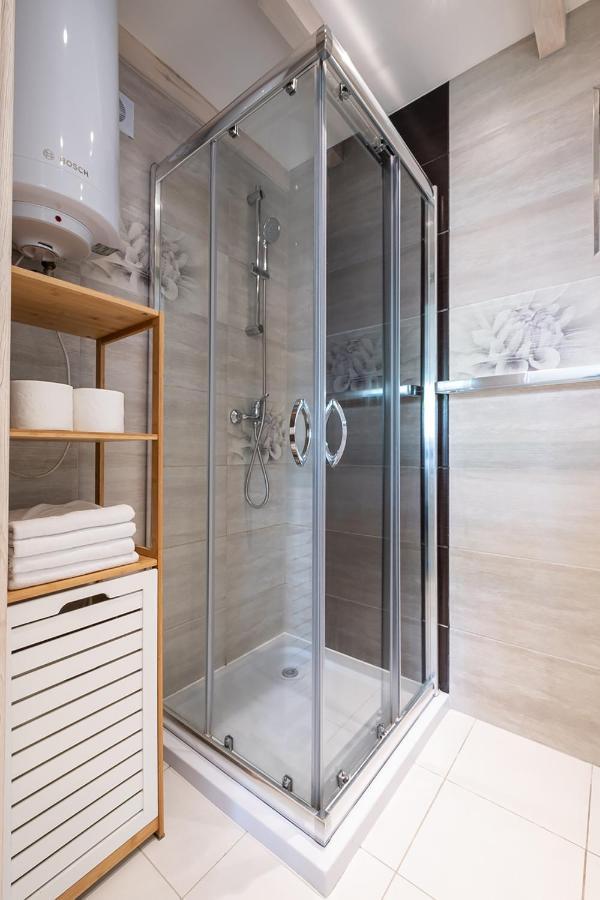 Bedroom Леба Екстериор снимка